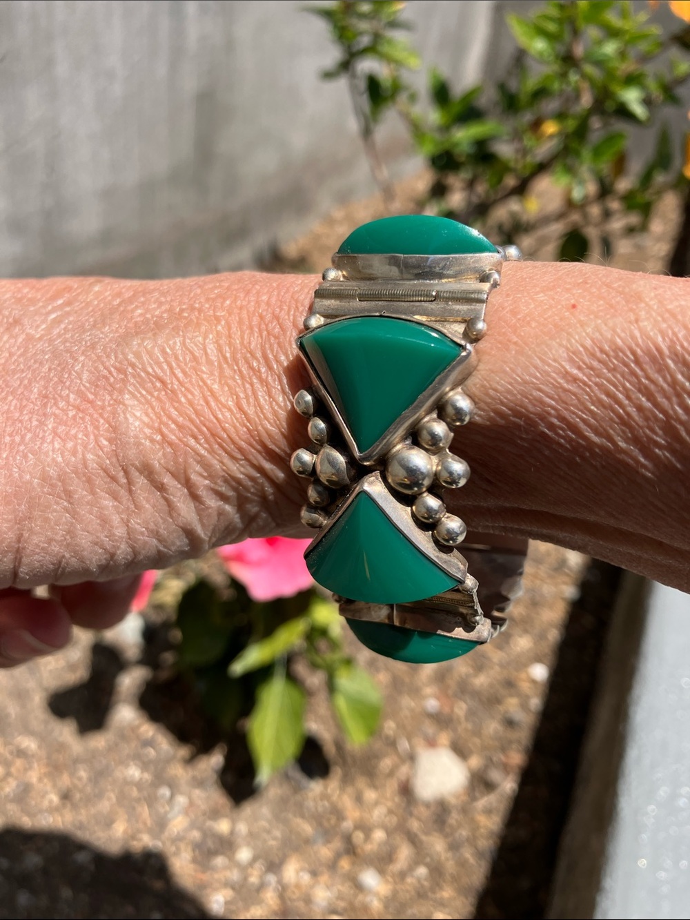 Stunning Large Scale Vintage Taxco Del Rio Style Green and Silver Bracelet - Picture 2 of 10